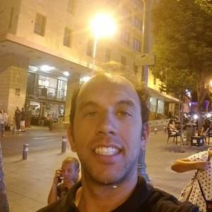 Meet your Posher, Diego